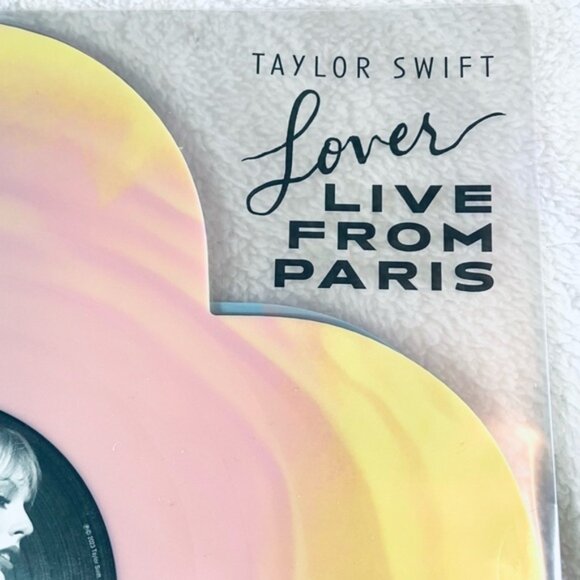 NEW Sealed Taylor Swift Live From Paris 2LP Heart-Shaped Vinyl SOLD OUT - Picture 5 of 8